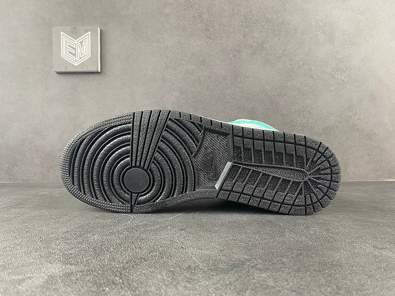 Jordan 1 Mid Tropical Twist Igloo - DRIP DOS ARTISTAS 