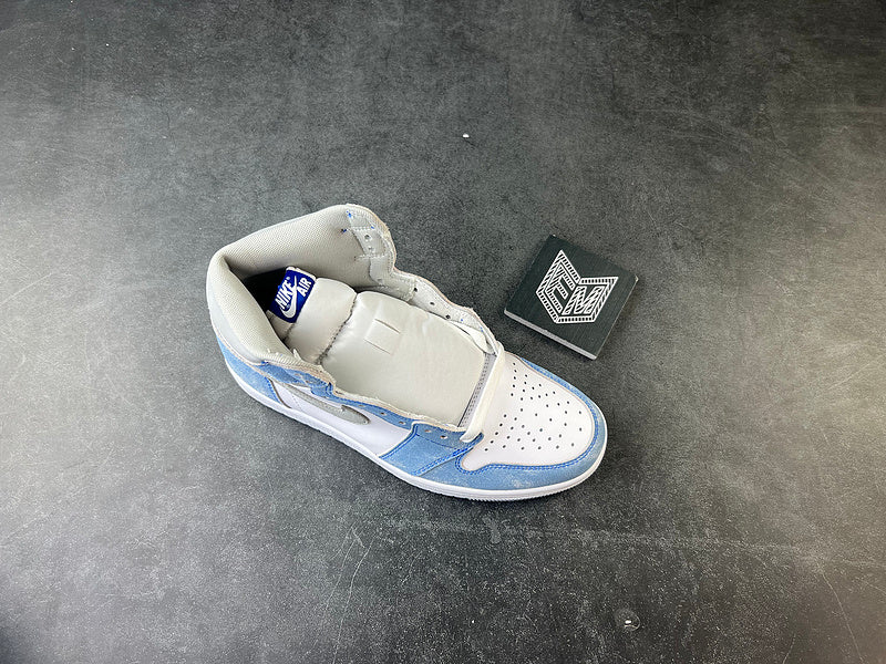 Air Jordan 1 Retro High OG Hyper Royal - DRIP DOS ARTISTAS 