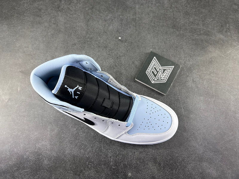 Air Jordan 1 Mid SE Ice Blue (2023) - DRIP DOS ARTISTAS 