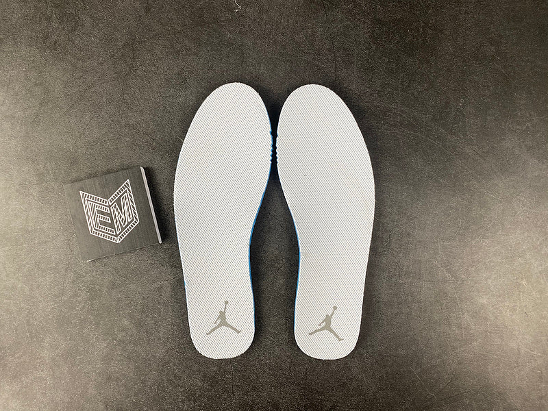 Jordan 1 Low Wolf Grey (W) - DRIP DOS ARTISTAS 