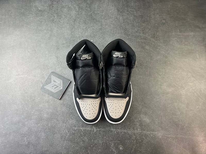 Air Jordan 1 Retro High Shadow (2018) - DRIP DOS ARTISTAS 
