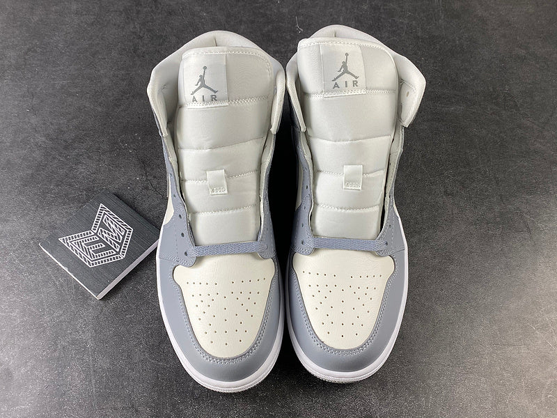 Jordan 1 Mid Stealth (W) - DRIP DOS ARTISTAS 