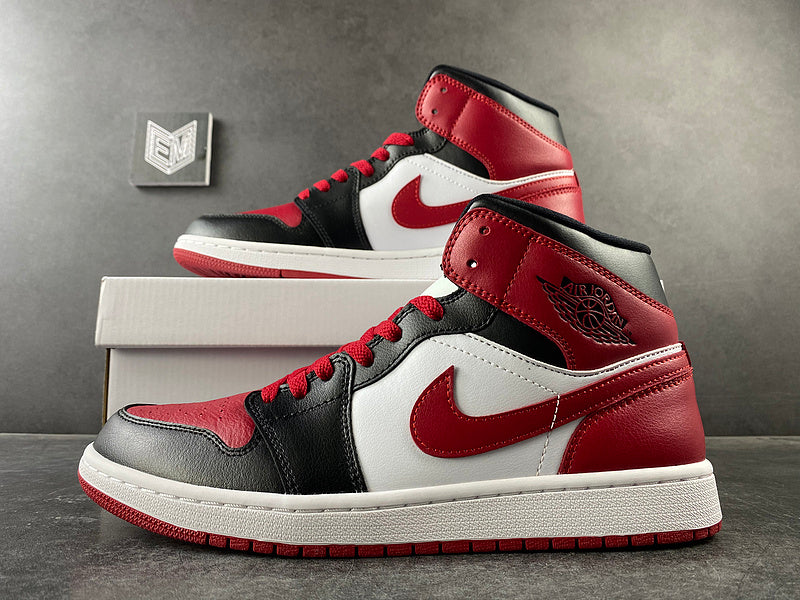 AirJordan 1 Mid Alternate Bred Toe - DRIP DOS ARTISTAS 
