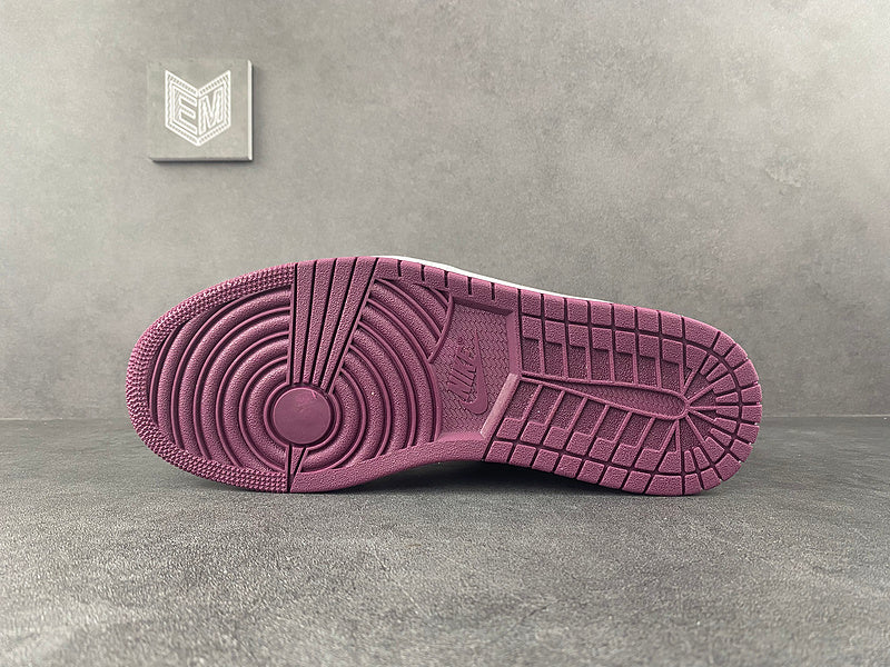 Air Jordan 1 Retro High OG Bordeaux - DRIP DOS ARTISTAS 