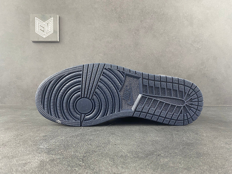 Jordan 1 Mid Obsidian Sanded Purple - DRIP DOS ARTISTAS 