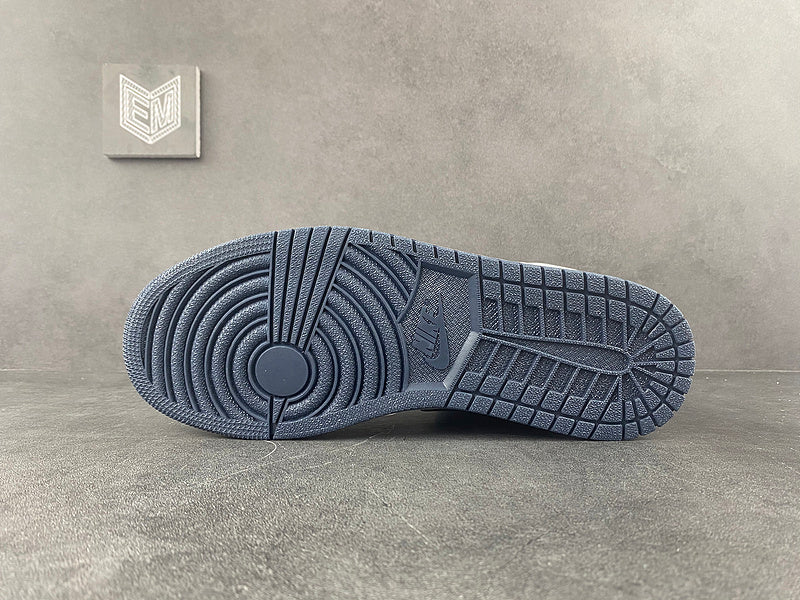 Jordan 1 Mid White Metallic Gold Obsidian - DRIP DOS ARTISTAS 