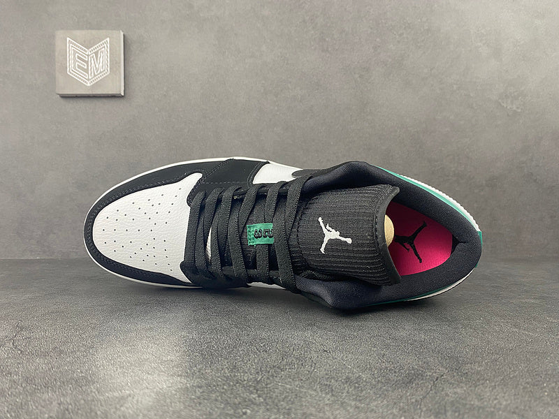 Jordan 1 Low White Black Mystic Green - DRIP DOS ARTISTAS 