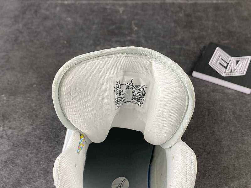Jordan 1 Low SE Tear Away Silver - DRIP DOS ARTISTAS 