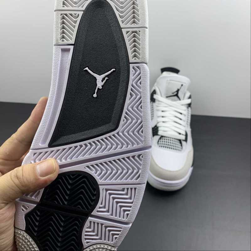 Air Jordan 4 Millitary Black