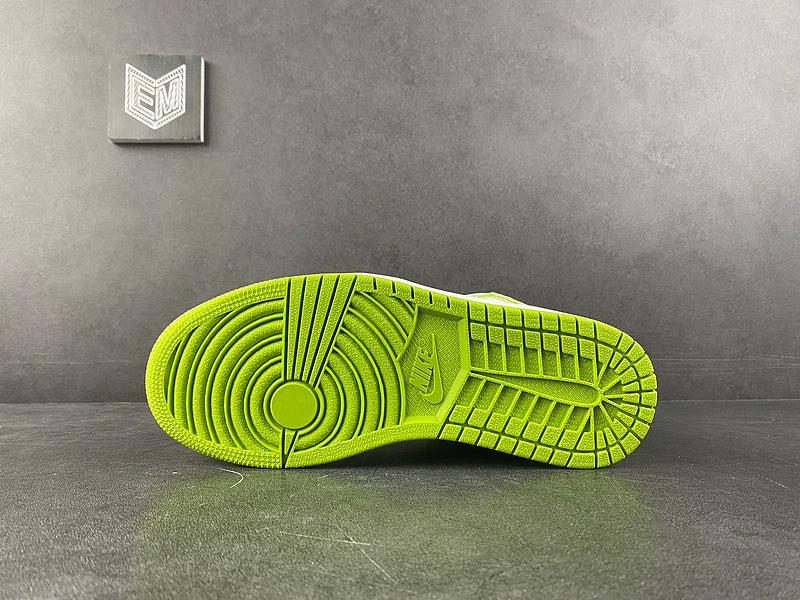 Air Jordan 1 Mid Green Python (W) - DRIP DOS ARTISTAS 