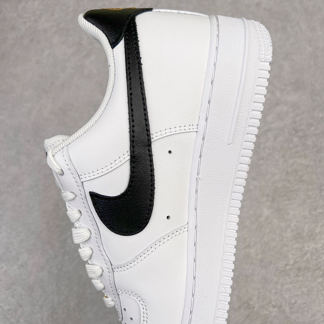 NIKE AIR FORCE 1 GOLDEN SWOOSH