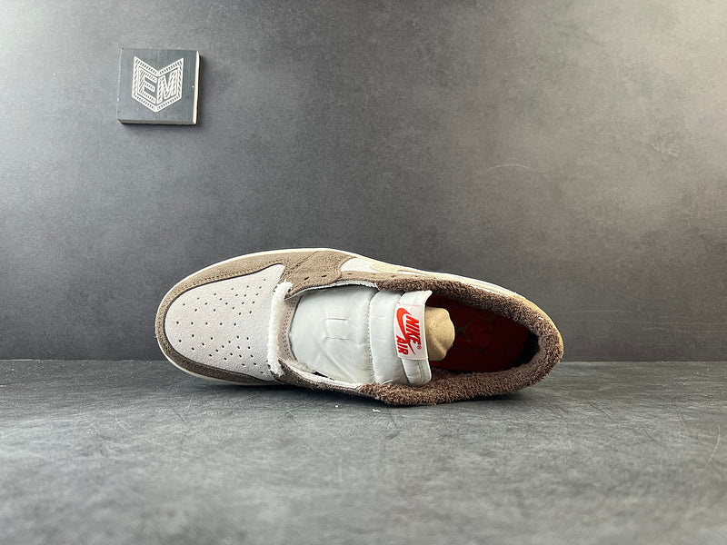 Jordan 1 Retro Low OG Year Of The Rabbit - DRIP DOS ARTISTAS 
