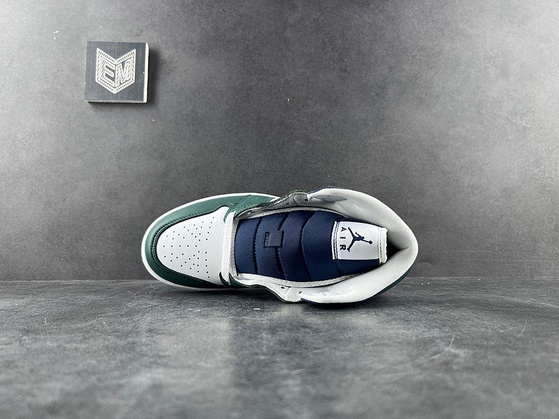 Air Jordan 1 Mid SE Seahawks (Women's) - DRIP DOS ARTISTAS 