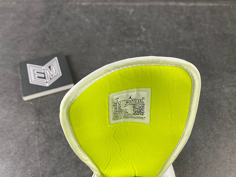 Jordan 1 Mid White Lime (W) - DRIP DOS ARTISTAS 