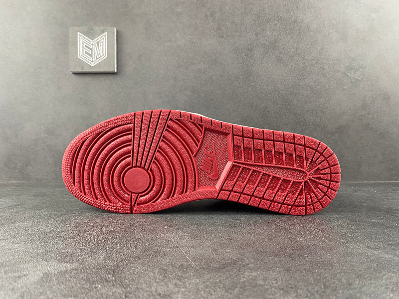 Jordan 1 Low Bred Toe - DRIP DOS ARTISTAS 