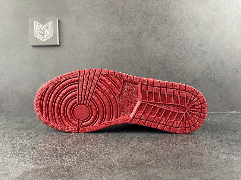 Jordan 1 Mid _Chicago (2020) - DRIP DOS ARTISTAS 
