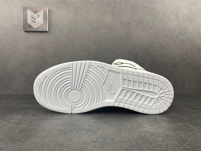 Air Jordan 1 Mid Iridescent Reflective White - DRIP DOS ARTISTAS 