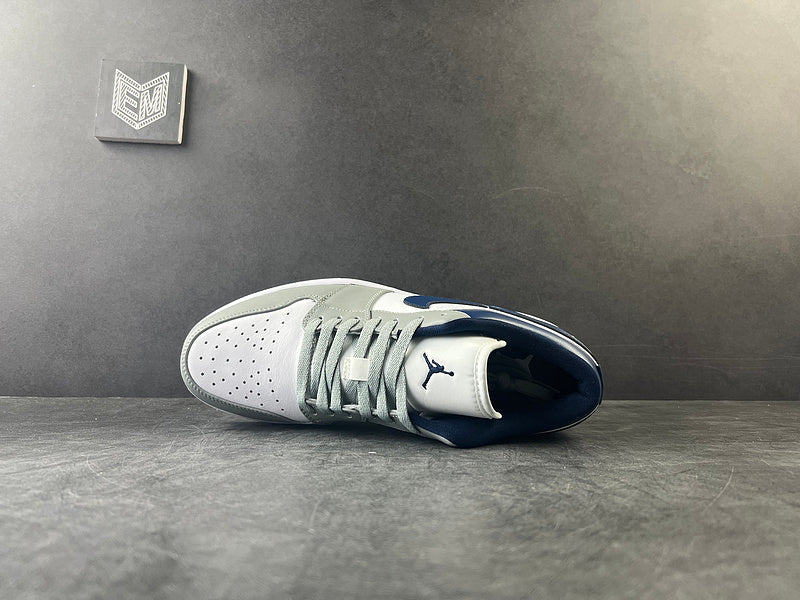 Air Jordan 1 Low Stealth French Blue (Women's) - DRIP DOS ARTISTAS 