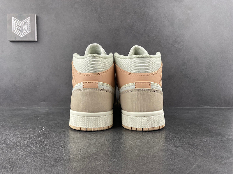 Jordan 1 Mid Milan - DRIP DOS ARTISTAS 