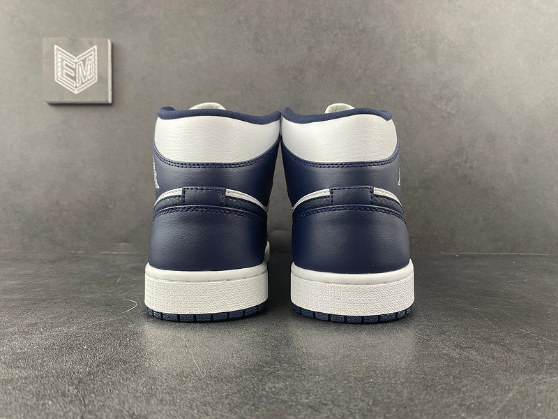 Jordan 1 Mid White Metallic Gold Obsidian - DRIP DOS ARTISTAS 
