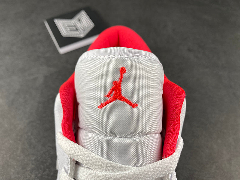 Jordan 1 Low White Black Infrared - DRIP DOS ARTISTAS 