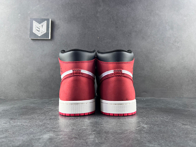 Air Jordan 1 Retro High Track Red - DRIP DOS ARTISTAS 