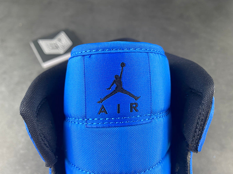 Jordan 1 Mid Signal Blue - DRIP DOS ARTISTAS 