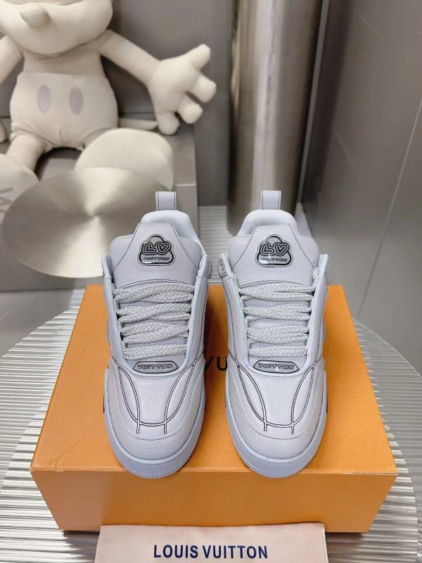 LV skate grey