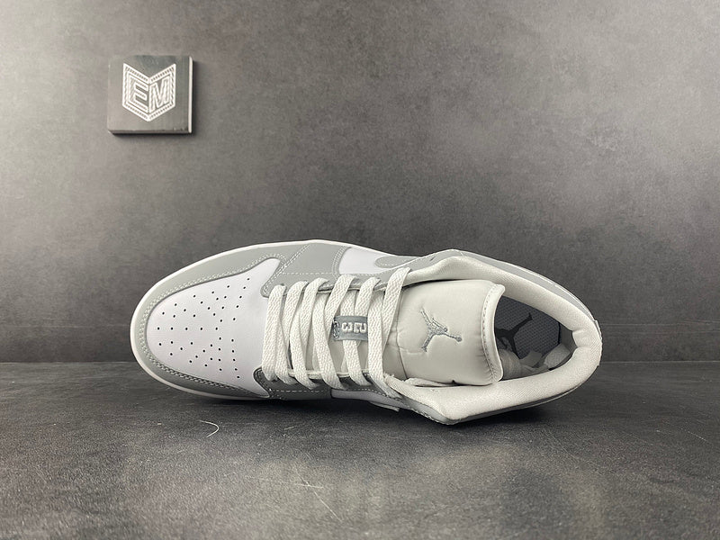Jordan 1 Low Wolf Grey (W) - DRIP DOS ARTISTAS 