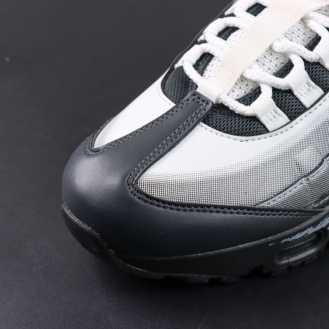 Air max 95 yu-gi-oh! GREY