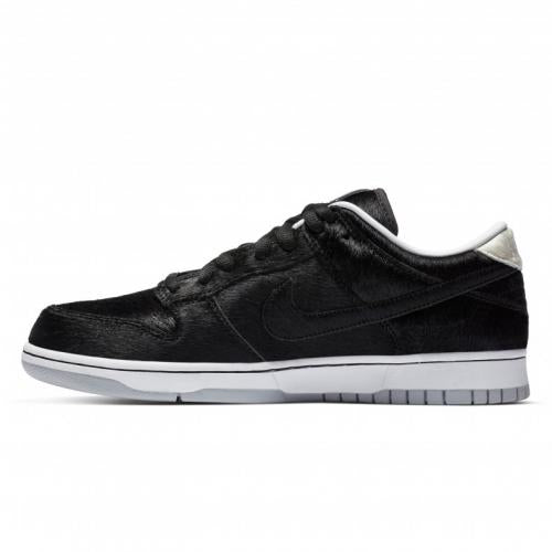 Medicom Toy x Nike SB Dunk Be@rbrick - DRIP DOS ARTISTAS 