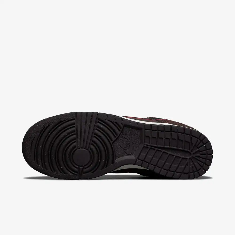 Nike Dunk Low PRM Baroque Brown - DRIP DOS ARTISTAS 