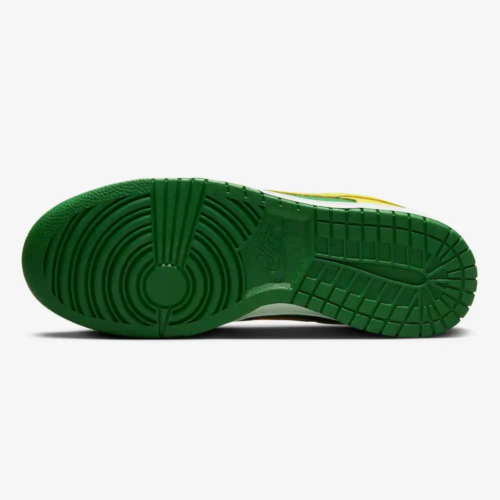 Nike Dunk Low Reverse Brazil - DRIP DOS ARTISTAS 