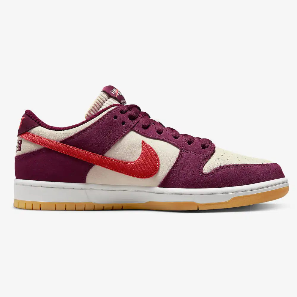 Skate Like a Girl x Nike SB Dunk Low - DRIP DOS ARTISTAS 